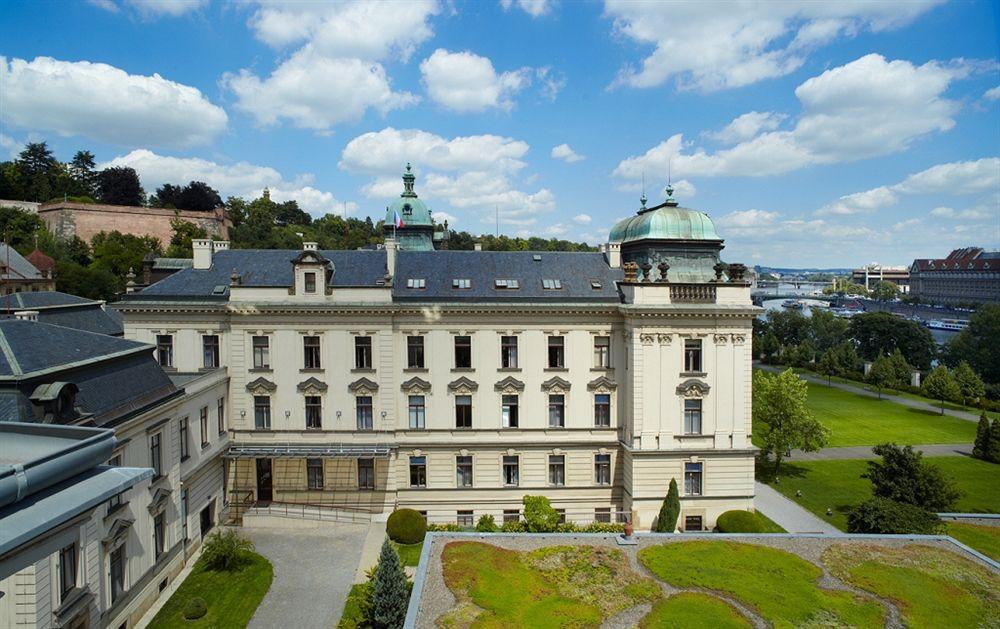 Boutique Hotel Klarov Prague Exterior photo